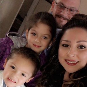 Meet your Posher, Ana